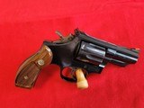 SMITH & WESSON Model 19-5 357 magnum with 2 1/2" barrel - 1 of 10