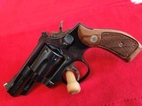 SMITH & WESSON Model 19-5 357 magnum with 2 1/2" barrel - 2 of 10
