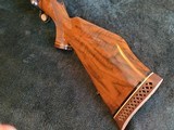 EXCELLENT Left Hand WEATHERBY MK V DELUXE in 7MM WM - 2 of 15
