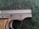 SMITH & WESSON Model 61-3 POCKET ESCORT - 4 of 10