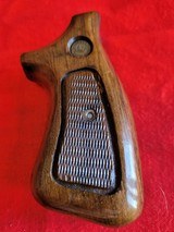 Post 1989 Taurus grips - 2 of 5