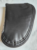 Nice Browning Pouch fits several handguns - 1 of 7