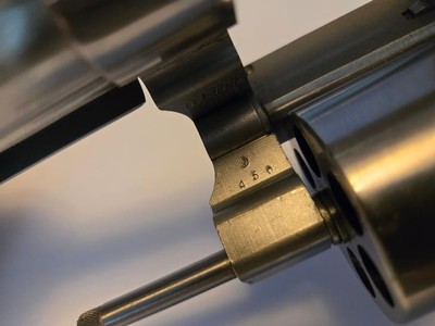 SMITH & WESSON Model 629-2 44 MAGNUM Unfluted - Image 13 of 15