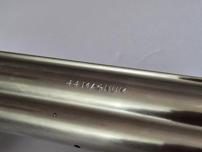 SMITH & WESSON Model 629-2 44 MAGNUM Unfluted - Image 14 of 15