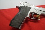 Smith & Wesson 5906 - 5 of 13