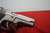 Smith & Wesson 5906 - 4 of 13