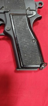 Inglis Browning No2 Mk. I* 9x19 cal - 2 of 10