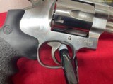 Smith & Wesson 629-4 44 magnum - 6 of 8