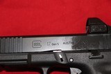 Glock 17 Gen 5 9mm - 6 of 15