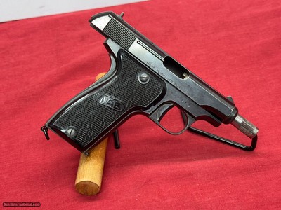 MAB model C pistol made for WAC French 7.65mm low s/n (930) good eye appeal - Image 10 of 15