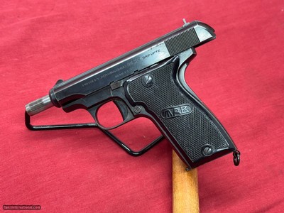 MAB model C pistol made for WAC French 7.65mm low s/n (930) good eye appeal - Image 9 of 15