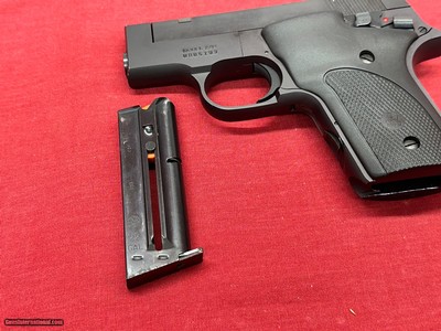 S&W model 22/4 semi auto pistol matte black 22LR great condition - Image 17 of 17