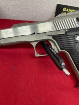 AMT Automag 22 Magnum - 4 of 12