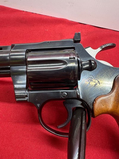 COLT DIAMONDBACK .22 LR - Image 15 of 20