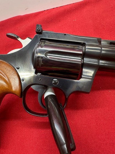 COLT DIAMONDBACK .22 LR - Image 7 of 20