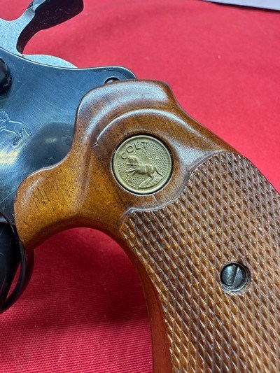COLT DIAMONDBACK .22 LR - Image 9 of 20