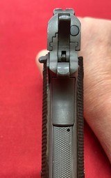 Colt 1911A1 .45 ACP - 14 of 20