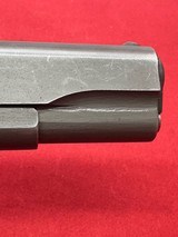 Colt 1911A1 .45 ACP - 17 of 20