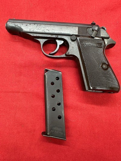 Nazi marked wartime Walther PP 7.65 - Image 12 of 16