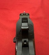 Colt 1911 Gov’t Issue - 14 of 17