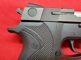 Smith and Wesson Model 909 9mm Parabellum - 7 of 12
