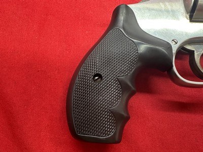 Smith and Wesson model 696 44 Special - Image 9 of 14