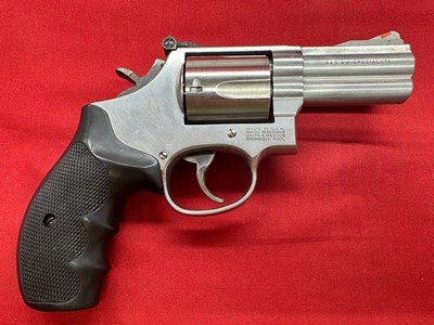 Smith and Wesson model 696 44 Special - Image 3 of 14