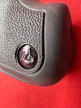 Taurus Raging Hunter .44 Magnum - 7 of 14