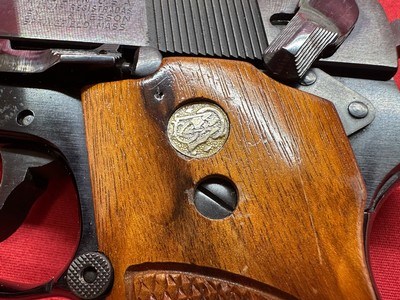 Smith and Wesson Model 39-2 .9mm - Image 5 of 12