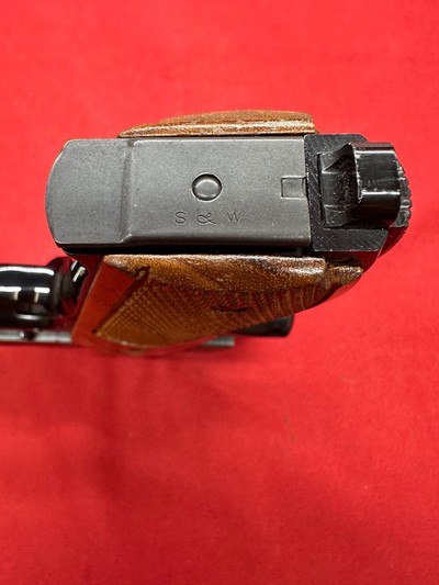 Smith and Wesson Model 39-2 .9mm - Image 10 of 12