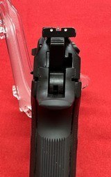 Beretta 92FS 9mm - Image 12 of 12