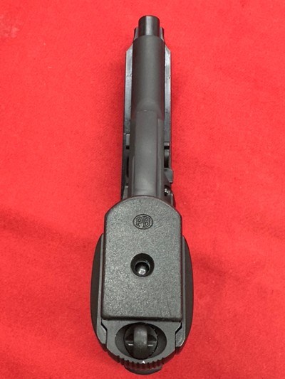 Beretta 92FS 9mm - Image 10 of 12