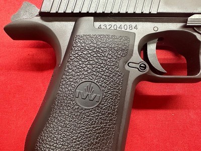 Desert Eagle IWI .44 Magnum - Image 5 of 13