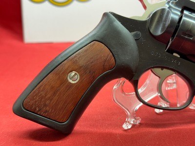 Ruger GP100 .357 Magnum - Image 11 of 18