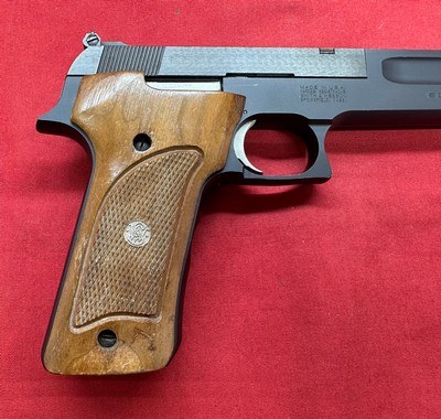 Smith & Wesson 422 22 pistol - Image 10 of 15