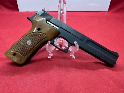 Smith & Wesson 422 22 pistol - Image 3 of 15