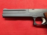 Smith & Wesson 422 22 pistol - Image 4 of 15