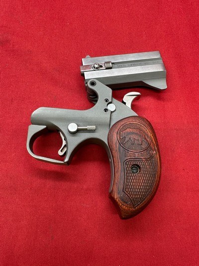 Bond Arms Grizzly Bear .45/410 Dbl Barrel - Image 8 of 17