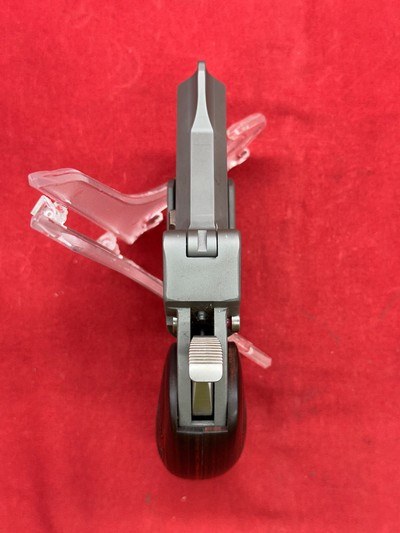 Bond Arms Grizzly Bear .45/410 Dbl Barrel - Image 16 of 17