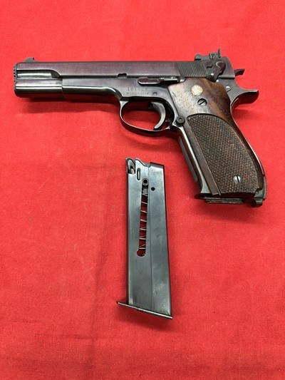 Smith & Wesson model 52-1 .38 Special - Image 17 of 20