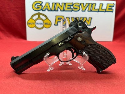 Smith & Wesson model 52-1 .38 Special - Image 2 of 20