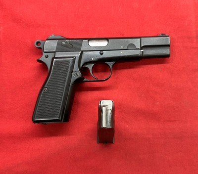 Browning Inglis No.2 MK1 Hi-Power .9mm - Image 21 of 23