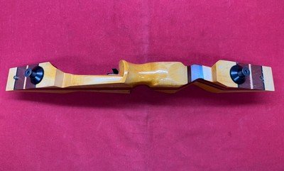 Signed Allen Gordon 3 Piece recurve takedown bow - Image 4 of 24