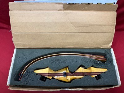 Signed Allen Gordon 3 Piece recurve takedown bow - Image 24 of 24