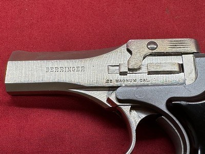 High Standard DM-101 .22 Magnum Break-Action Derringer - Image 4 of 18