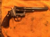 Smith and Wesson Model 17 (no dash, 4 screw, 1958) - 4 of 8