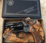 Smith and Wesson 34-1 (snub, blue, orig. box) - 2 of 5