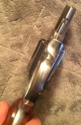 Smith and Wesson Model 60 (snub, orig. box) - 4 of 9