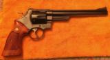 Smith and Wesson 29-2 (8 3/38 inch barrel, pres. box) - 2 of 8