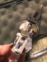 Smith and Wesson Model 57 (p. & r., nickel, 4 inch) - 4 of 10